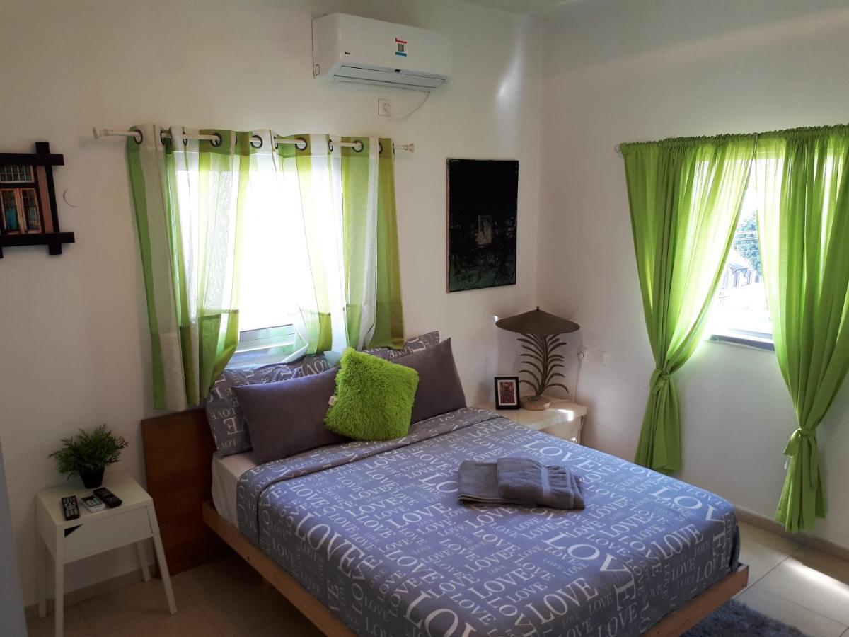 Two Bedroom Apartment 3 Minutes From The Beach Tel Aviv Ngoại thất bức ảnh